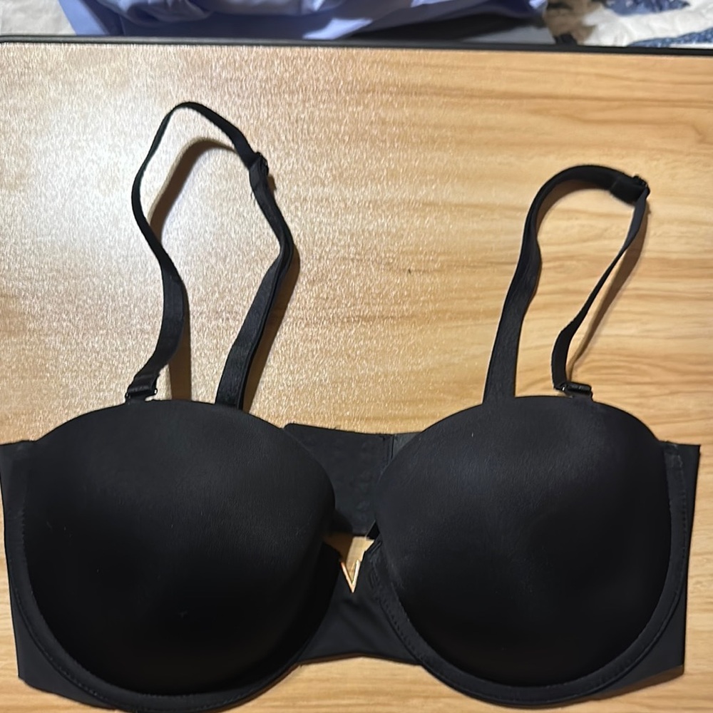 Victorias Secret black adjustable Bra, 36C